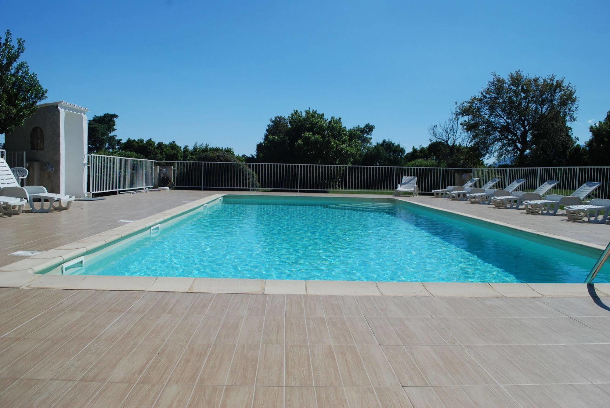 Aparthotel Riviera 2*
