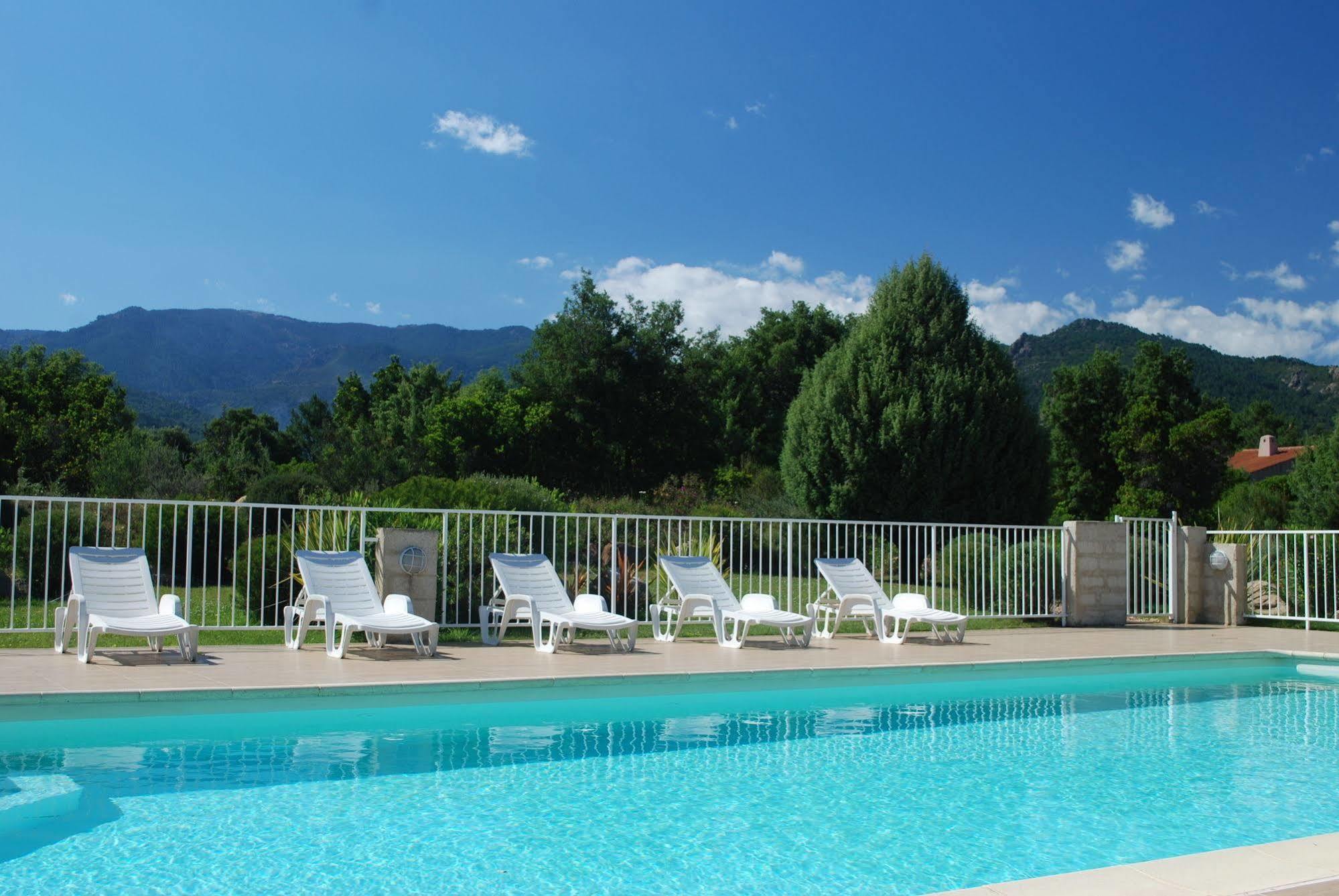 Riviera Aparthotel 2*
